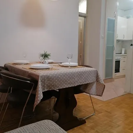 Karla Apartamento