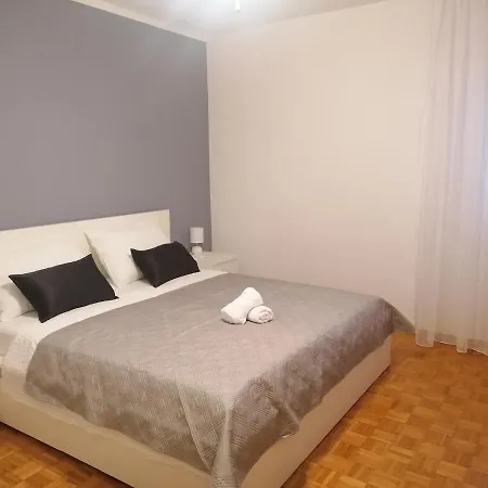 Karla Apartamento *