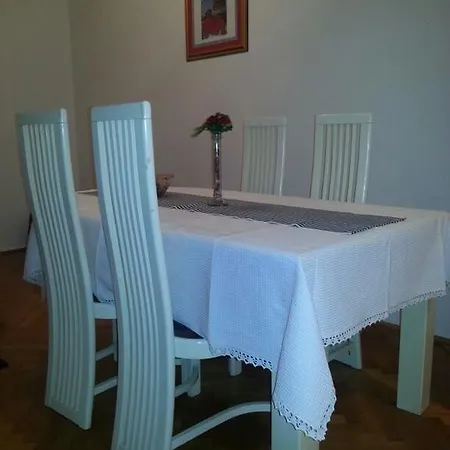 Appartamento Karla *